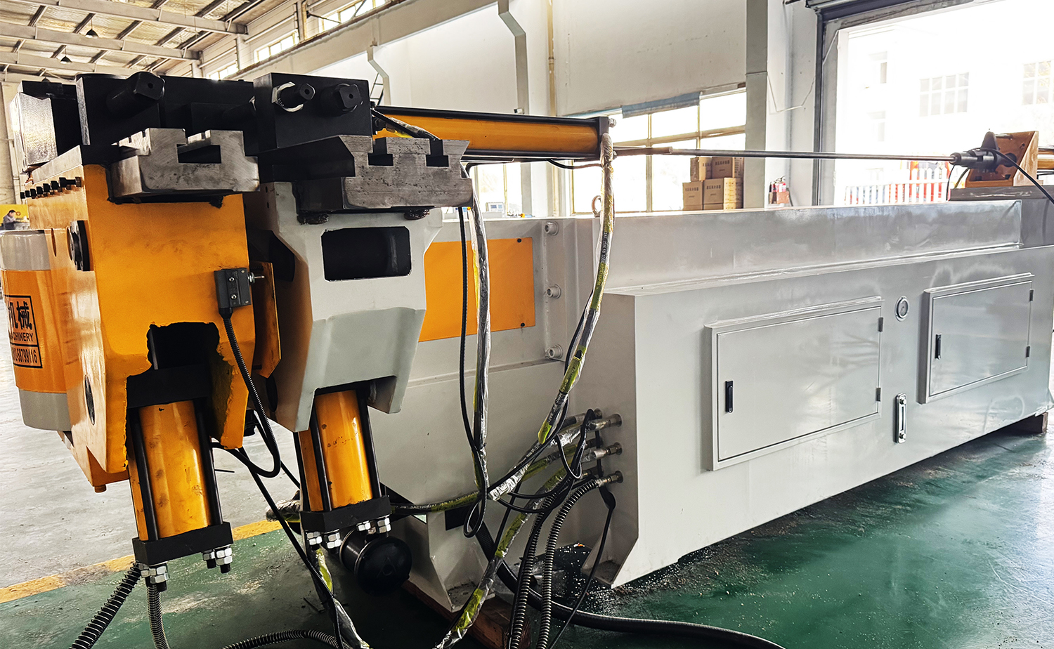 NC M Series Hydraulic Tube Bending Machine with Mandrel Control