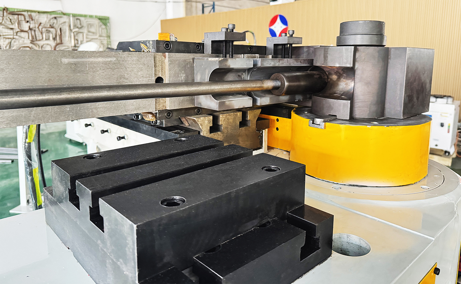 NC M Series Hydraulic Tube Bending Machine with Mandrel Control