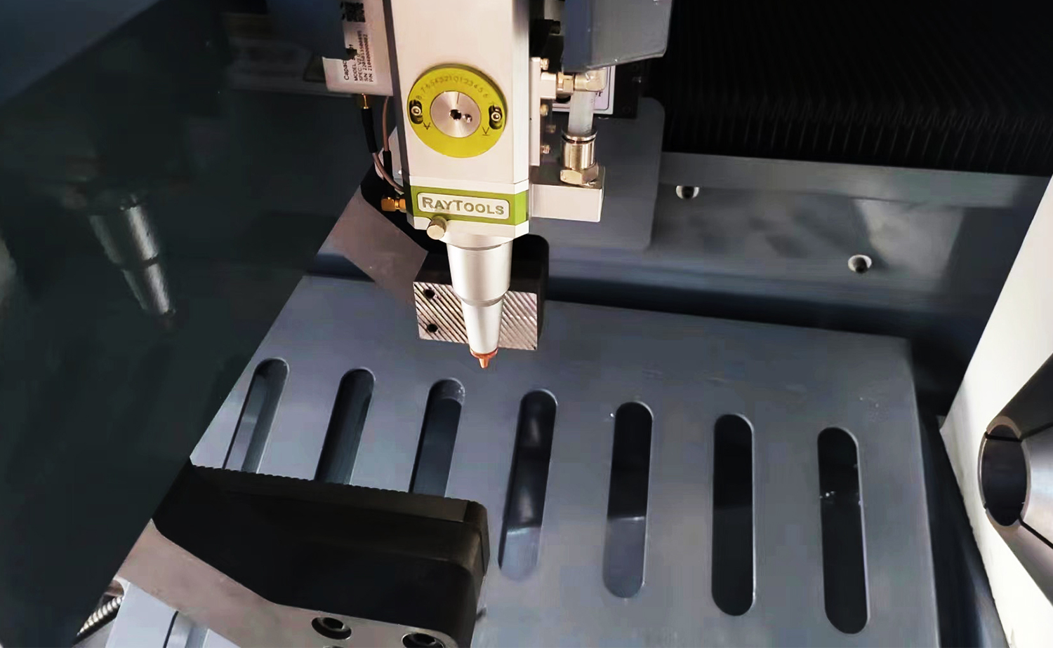 MCJG120 3D レーザーチューブ切断機 MCJG120 3D レーザーチューブ切断機